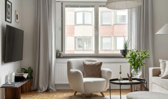 Dekoracje okienne dla architektów — współpraca ze Studio Firanowym