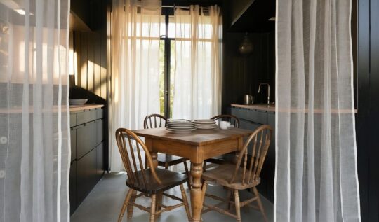 Firany do kuchni – praktyczne rozwiązania